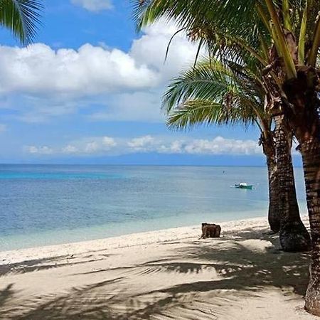 Islandia Beach Resort Siquijor Exterior photo