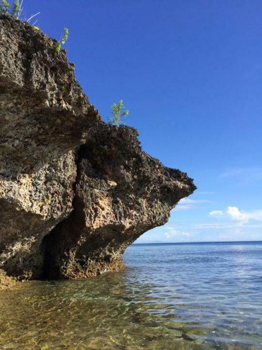 Islandia Beach Resort Siquijor Exterior photo